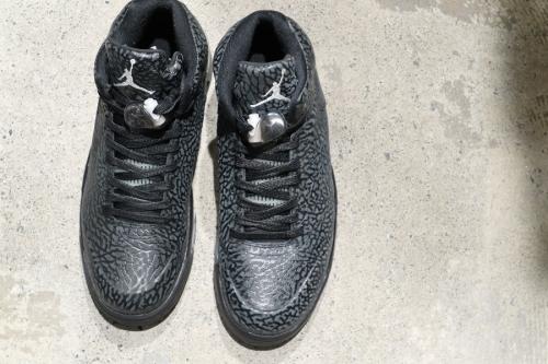 ナイキのAIR JORDAN 3LAB5