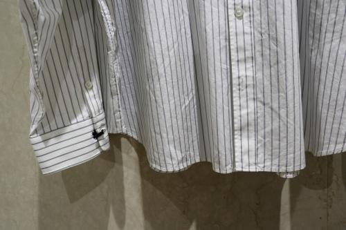 2重襟オーバーサイズシャツの春服