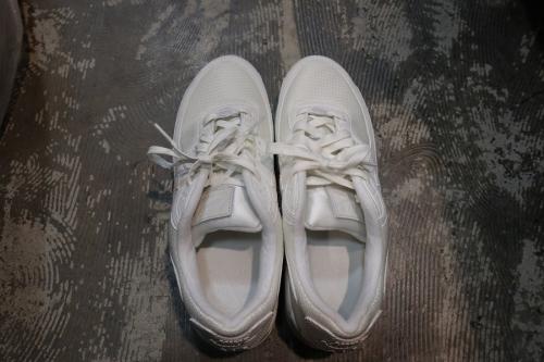 ナイキのAIR MAX 90 CS