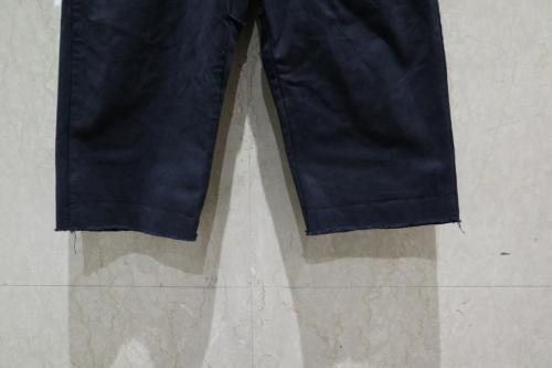 トゥーグッドのスカルプタートラウザー