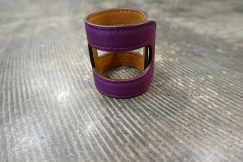 バングルのエルメス