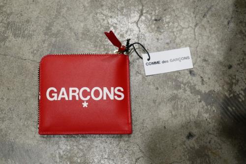 コム・デ・ギャルソンのヒュージウォレット