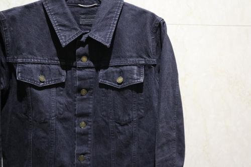 デニムジャケットの春服