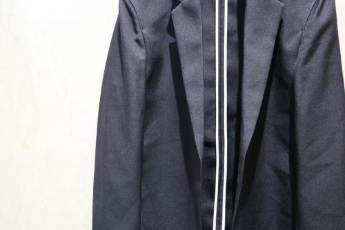 ボタンレスジャケットの20SS