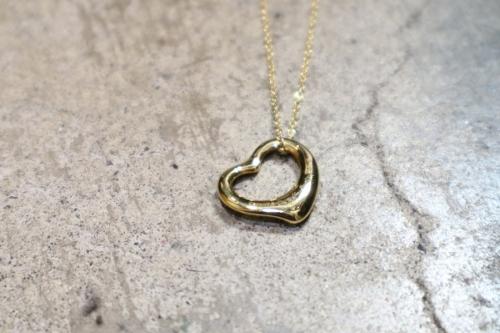 オープンハートネックレスのネックレス