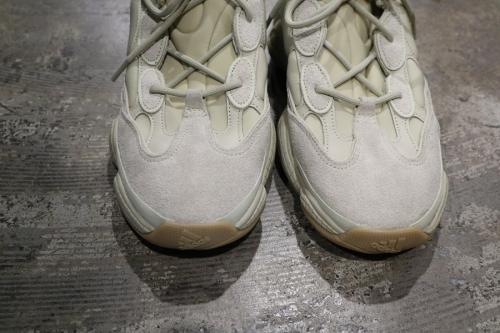 YEEZY BOOST500のFW4839