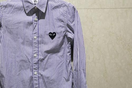 ストライプシャツのシャツ