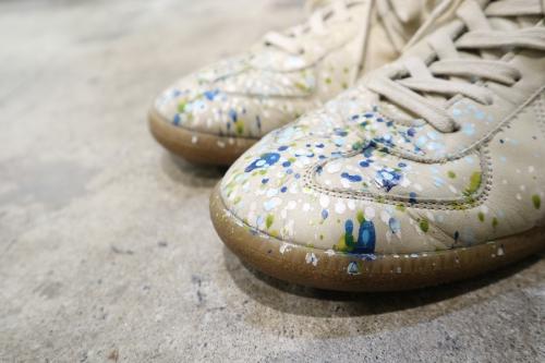 メゾンマルジェラのジャーマントレーナー