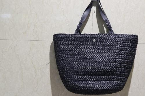 トートバッグのカゴバッグ