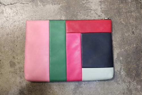 シャネルのパチワーククラッチバッグ