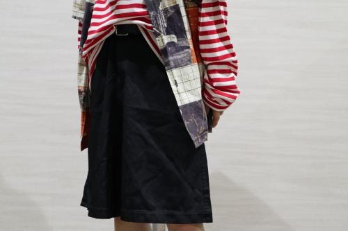 サマーセールの夏服