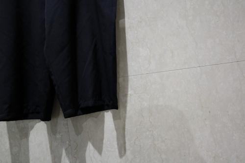 シワキャバヒモパンツのワイドパンツ