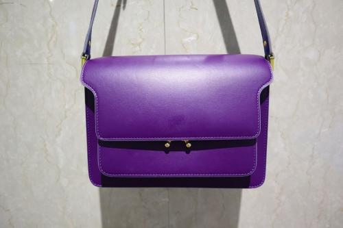 マルニのトランクバッグ