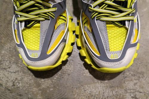 バレンシアガのTrack trainers