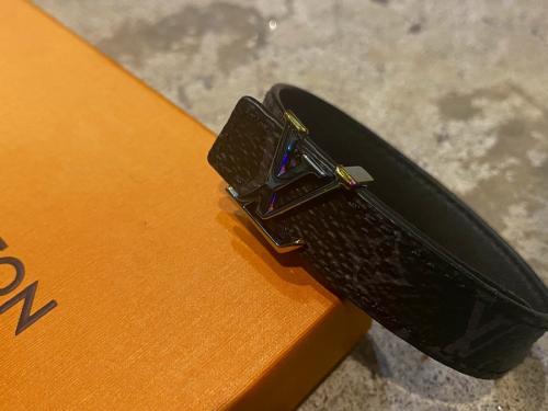 LOUIS VUITTONのルイ ヴィトン