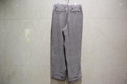 チェックパンツ