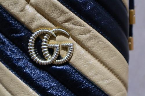 GGマーモントバケットバッグの573817