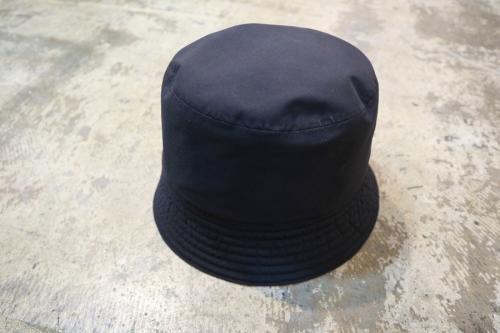 テクニカルロゴバケットハットのバケットハット