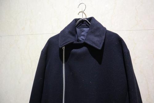 ラッドミュージシャンのミドルメルトンライダースコート