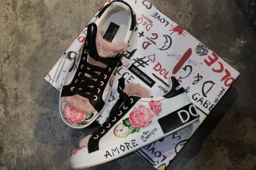 DOLCE & GABBANAのドルチェ&ガッバーナ