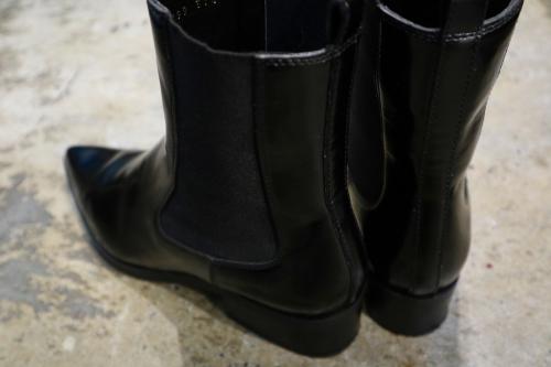 サイドゴアチェルシーブーツのサイドゴアブーツ