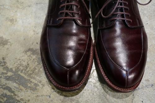 オールデンの別注Vチップカーフシューズ