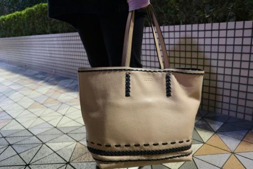 レザートートバッグのレザーバッグ