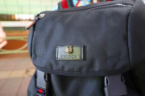 グッチのテクノキャンバスバックパック