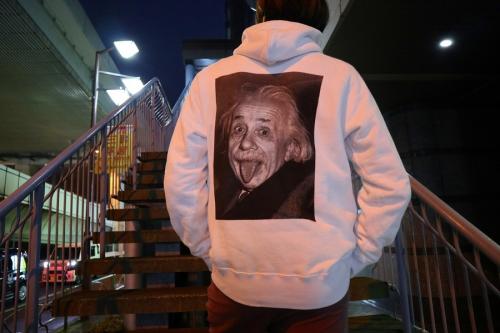 サカイのsacai Einstein Hoodie