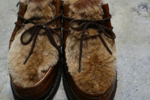 MICHAEL LAPINのモカシンシューズ