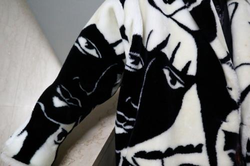 ドニーブルックのフェイスフェイクファーコート