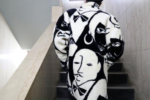 フェイスフェイクファーコートのダブルブレストコート