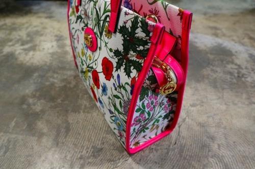 ハンドバッグ　ショルダーバッグ