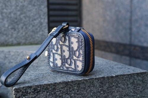 クリスチャン ディオールのAIRPODS PRO ケース