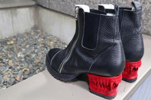 宣戦布告のヒールブーツのドメスティックブランド