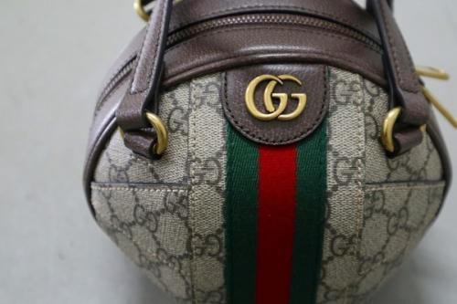 グッチのオフィディアGGボール型ショルダーバッグ