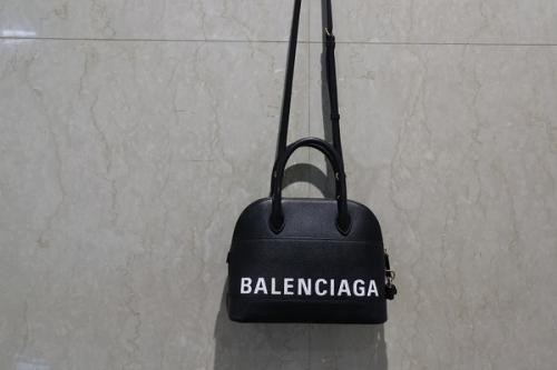 BALENCIAGAのバレンシアガ