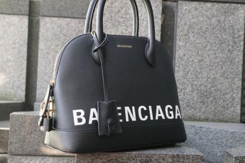 バレンシアガのVILLE TOP HANDL S