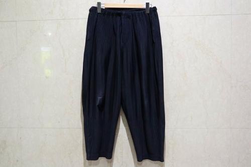 バルーンパンツ