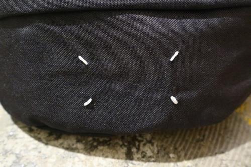 STEREOTYPE CROSS BODY POUCHのS55WB0010