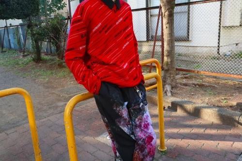 ダイアゴナルニットの総柄