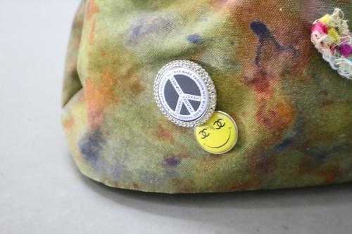 シャネルのエンブロイダリーグラフィックハンドバッグ