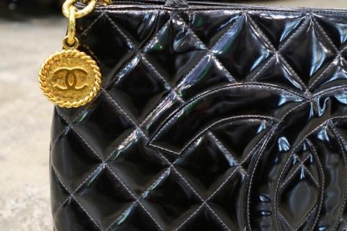 復刻エナメルトートバッグのココマーク