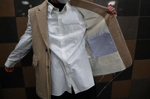 ミドリガワのカットオフテーラードベスト