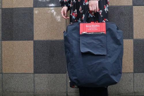 acne studiosのアクネストゥディオズ