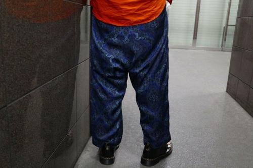 ベッドフォードのペイズリーパンツ