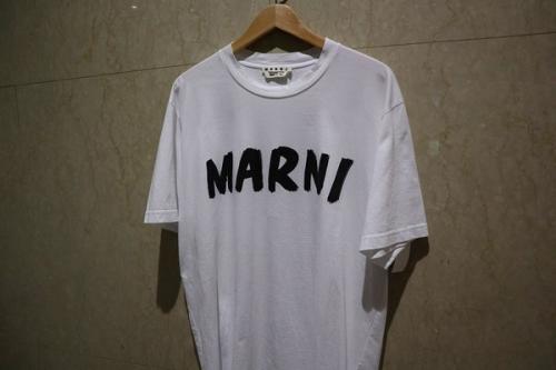 ハンドペイントロゴTシャツの日本限定アイテム