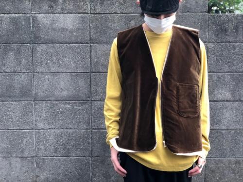 カミエル・フォートヘンスのベロアベスト