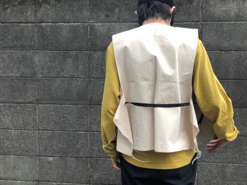 ベロアベストのベルベット