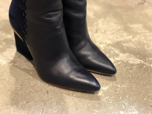 スウェード切替アンクルブーツのマルジェラ